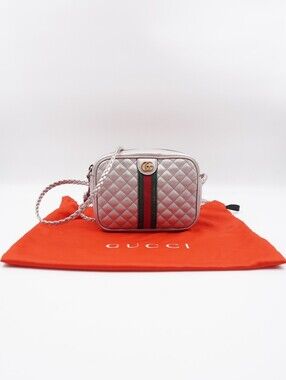 CN26 💗 Gucci Trapuntata Camera Bag Quilted Leather Mini